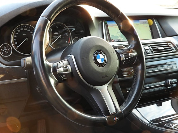 BMW 520d 13 of 30