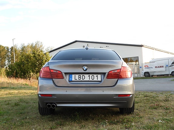BMW 520d 4 of 30