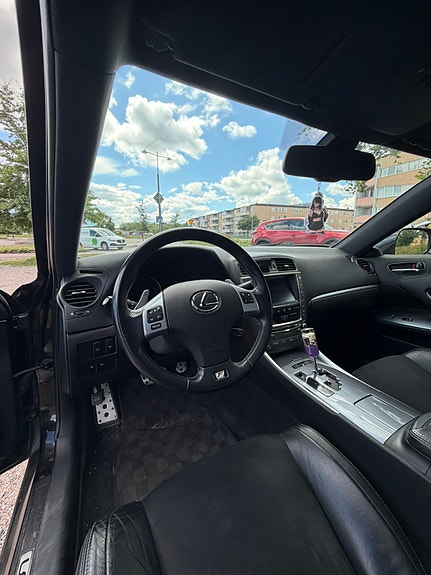 Lexus IS250 6 of 6