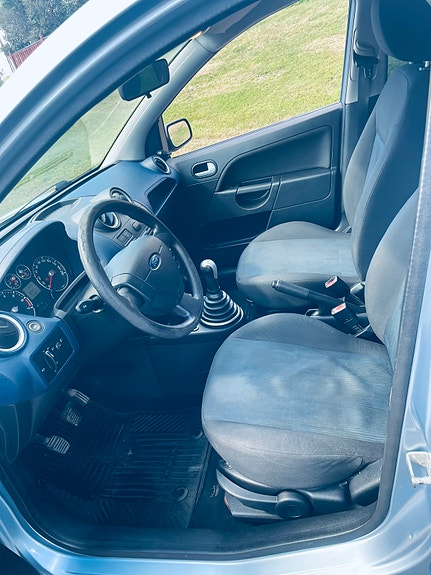 Ford Fiesta 8 of 10