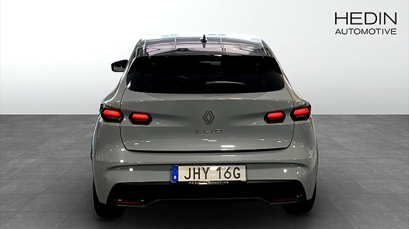 Renault Clio 7 of 9