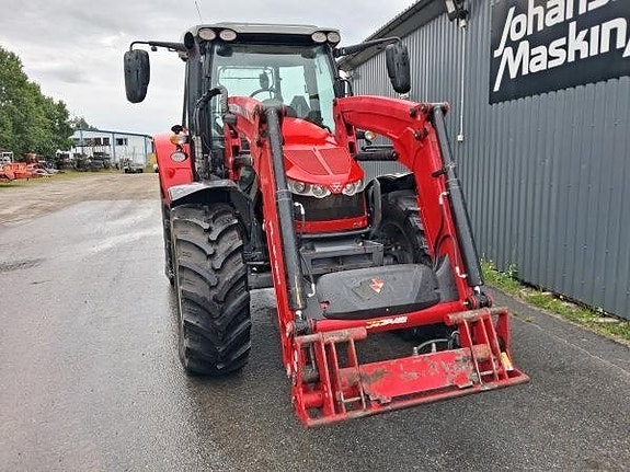 Massey Ferguson 5713S DYNA-4 2 of 6