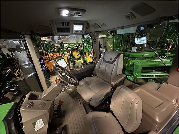 John Deere 8RX 370 8 of 9