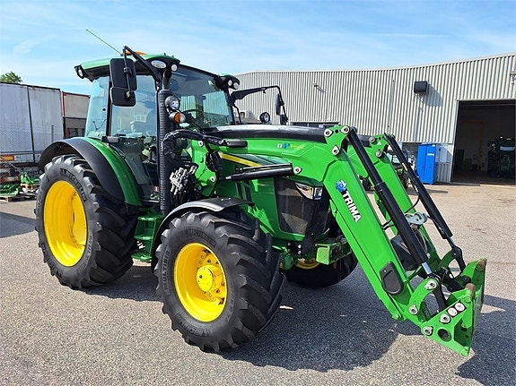 John Deere 5125R TRAKTOR 3 of 6