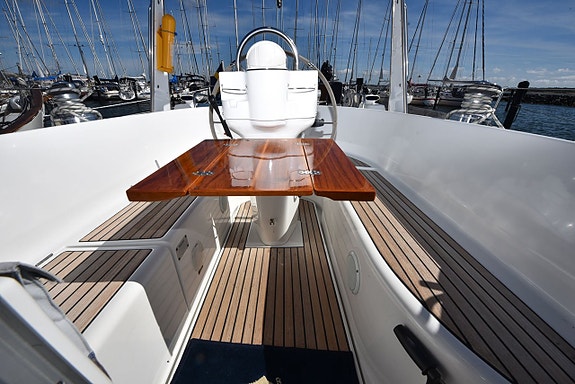 Beneteau Oceanis 42 CC 7 of 10