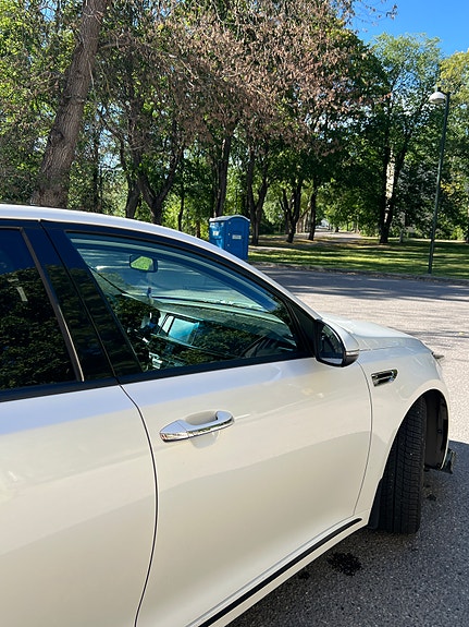 Kia Optima 3 of 8