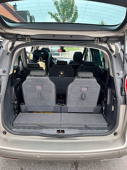 Peugeot 5008 7 of 11