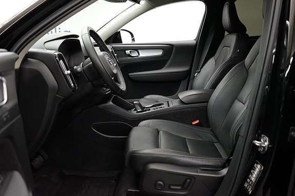 Volvo XC40 5 of 18