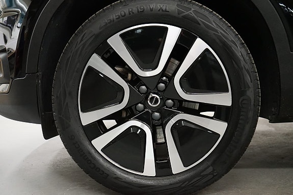 Volvo XC40 18 of 18