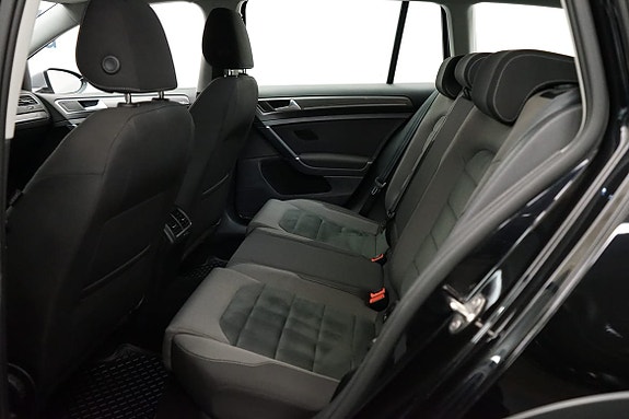 Volkswagen Golf Alltrack 7 of 15