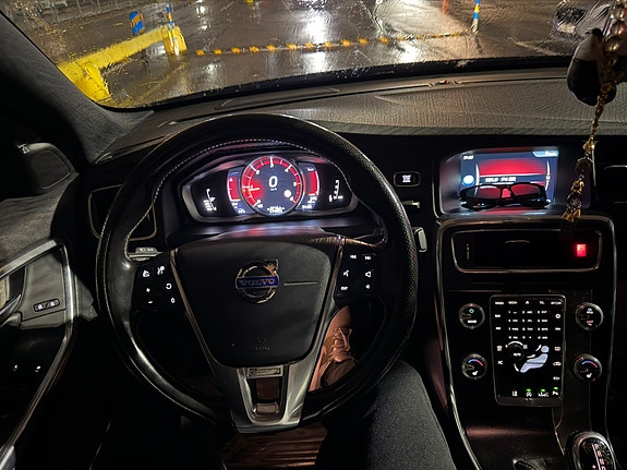 Volvo S60 7 of 7