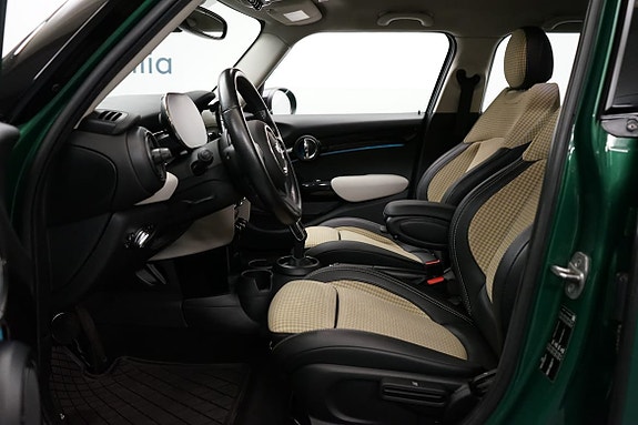 MINI Cooper S 5 of 14