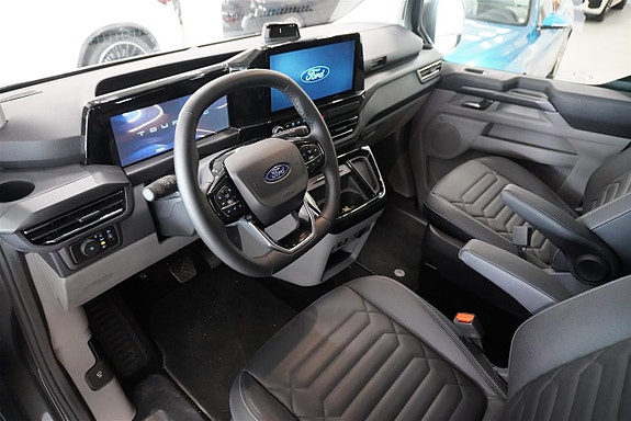 Ford Transit Custom 2 of 9