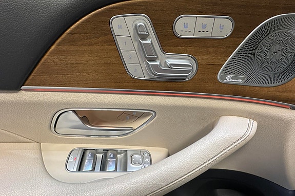 Mercedes-Benz GLE350 de 13 of 18