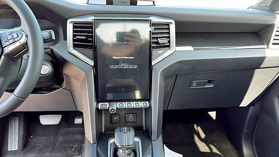 Volkswagen Amarok 9 of 12