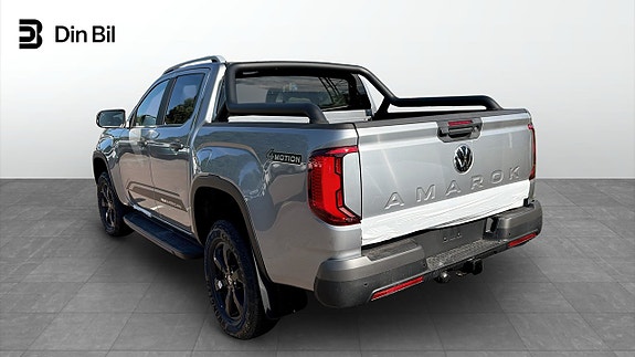 Volkswagen Amarok 5 of 12