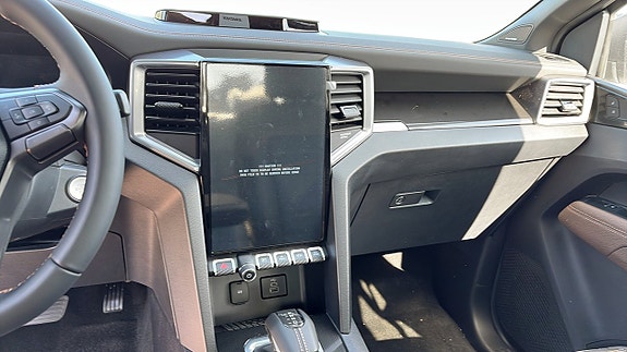 Volkswagen Amarok 9 of 12