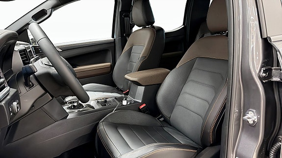 Volkswagen Amarok 8 of 12