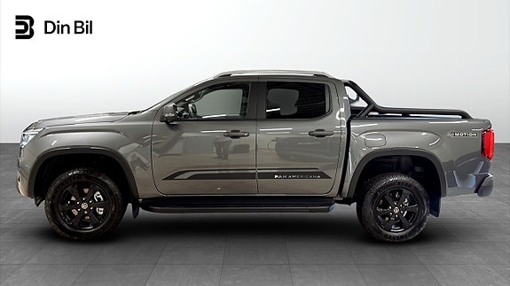 Volkswagen Amarok 2 of 12