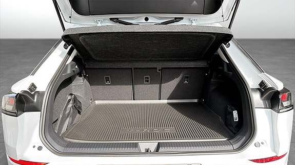 Volkswagen T-Roc 11 of 12