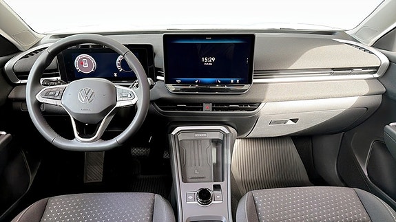 Volkswagen T-Roc 8 of 12