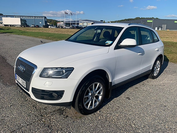 Audi Q5 2 of 8