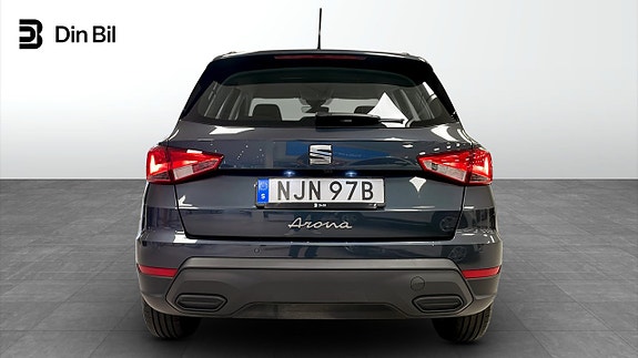 Seat Arona 6 of 14