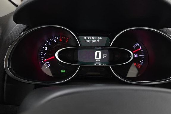 Renault Clio 8 of 21