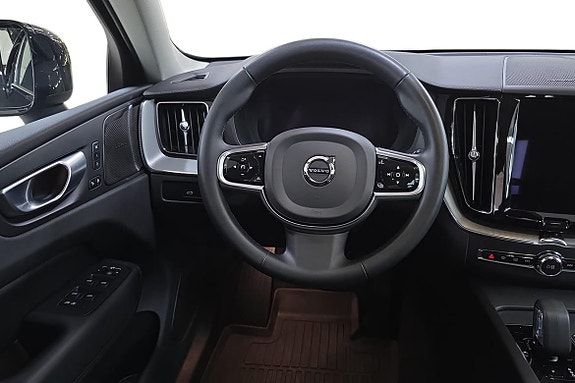 Volvo XC60 6 of 30
