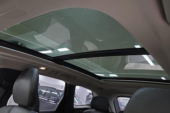 Volvo XC60 30 of 30