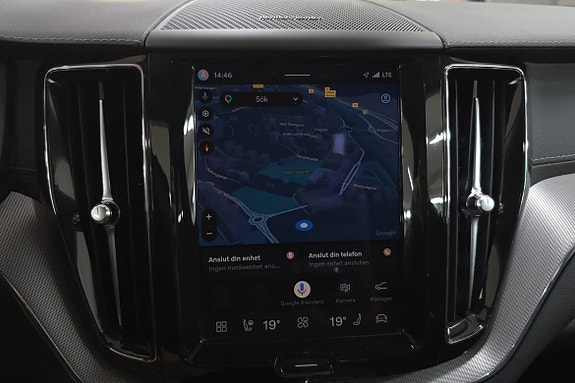 Volvo XC60 13 of 30