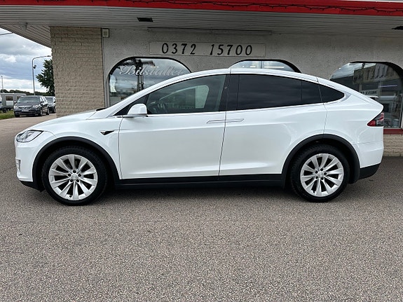 Tesla Model X 2 of 27