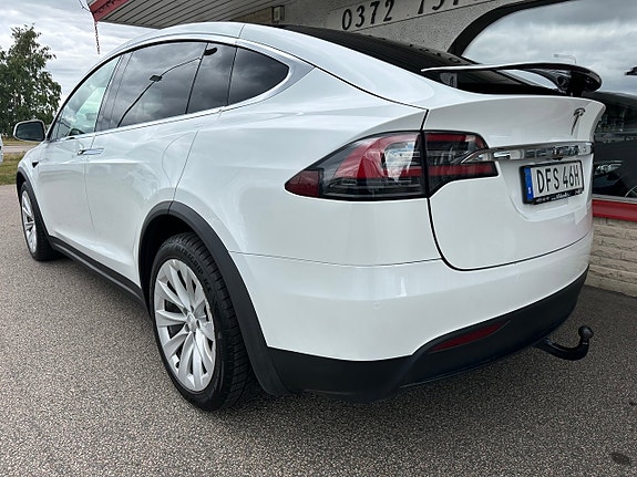 Tesla Model X 3 of 27
