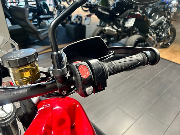 Triumph Tiger 1200 GT PRO/3st väskor/898 mil 7 of 16