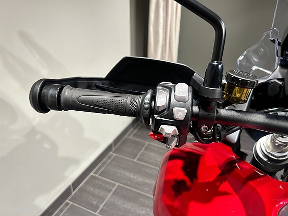 Triumph Tiger 1200 GT PRO/3st väskor/898 mil 9 of 16