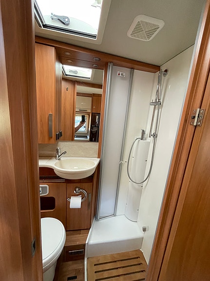 Hymer B 588 Bianco Line- Alde, 3,0L 177hk kamkedja, Långbädd 11 of 11