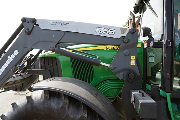 JOHN DEERE 6820 / XBU462 6 of 12