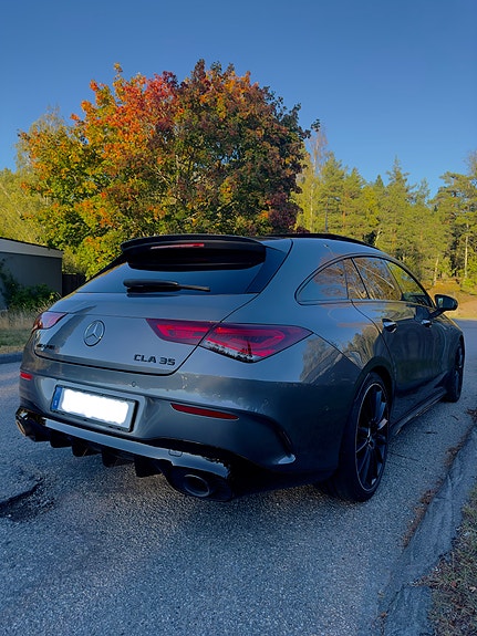 Mercedes-Benz CLA35 3 of 9