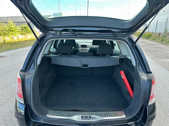 Opel Astra 10 of 16