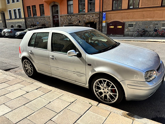 Volkswagen Golf IV 3 of 8