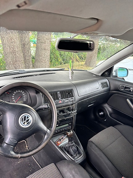 Volkswagen Golf IV 6 of 8
