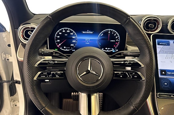Mercedes-Benz GLC300 de 8 of 24