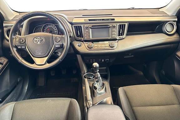 Toyota RAV4 9 of 14