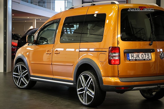 Volkswagen Caddy Cross 5 of 22