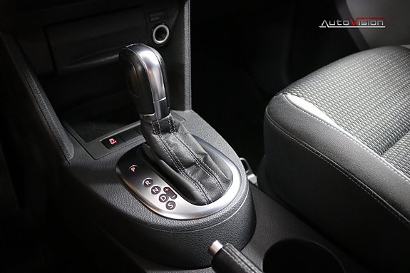 Volkswagen Caddy Cross 13 of 22