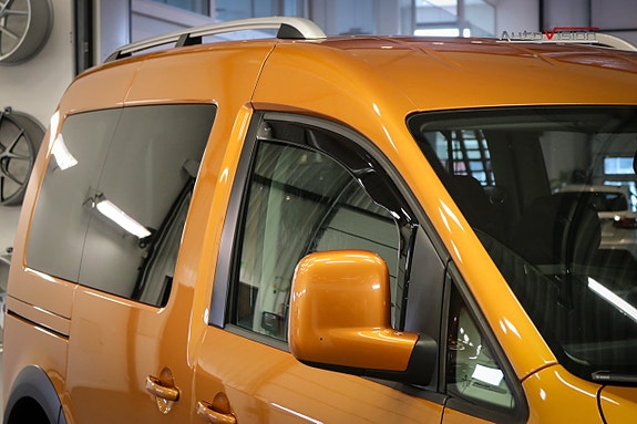 Volkswagen Caddy Cross 7 of 22
