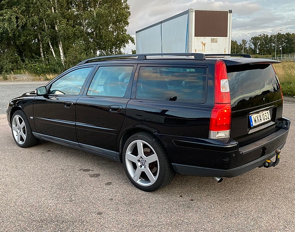 Volvo V70 4 of 8