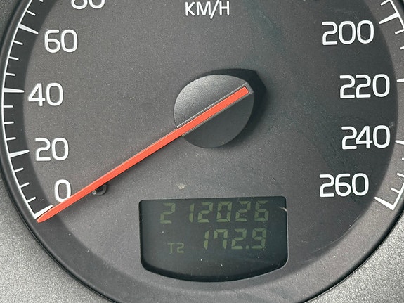 Volvo S60 2 of 5