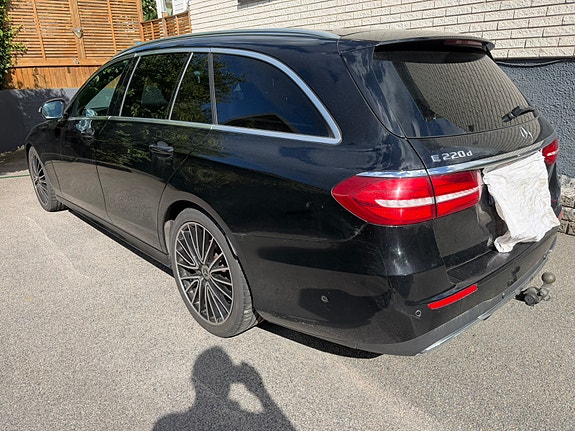 Mercedes-Benz E220 d 16 of 19