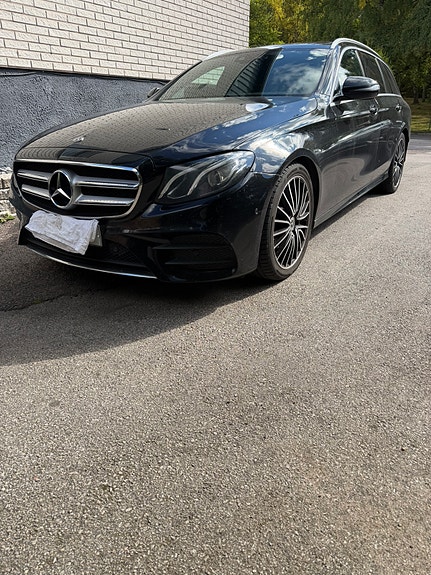 Mercedes-Benz E220 d 15 of 19